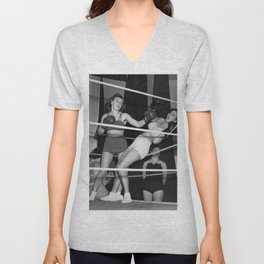 Oh, no she didn't! female boxer knocking out other female boxer vintage sports black and white photograph - photography - photographs V Neck T Shirt