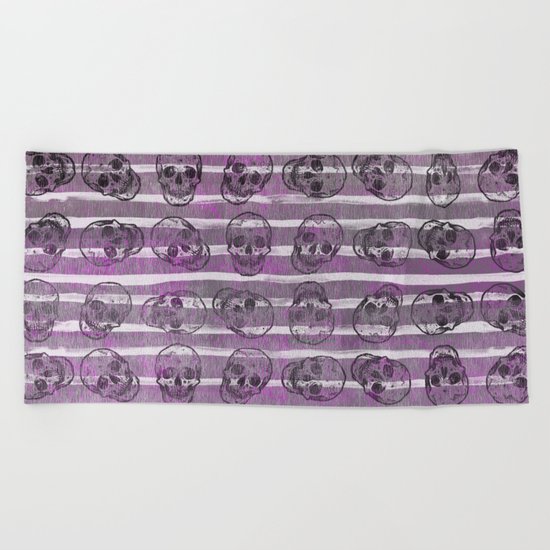 Grunge Skulls Beach Towel