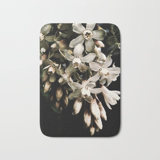 Flowering Currant, White icicle Bath Mat