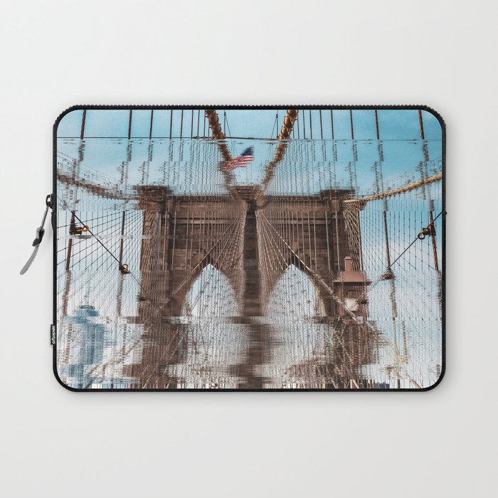Brooklyn Bridge distorted Laptop Sleeve