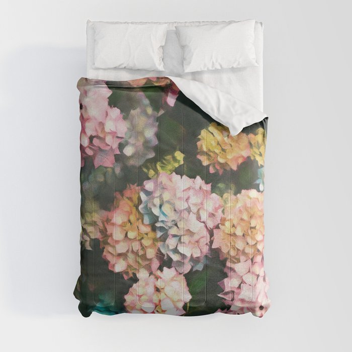 Hydrangea Pattern III Comforter