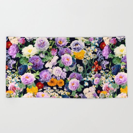Seamless Nature Flowers Pattern Beach Towel