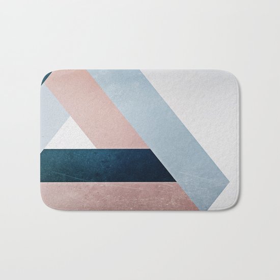 Complex Triangle Bath Mat