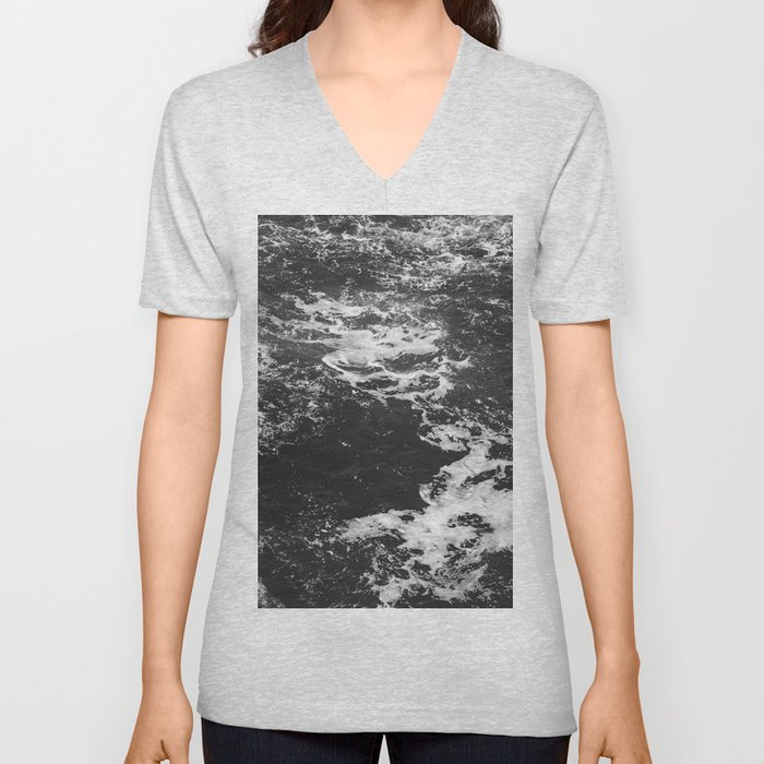 Ocean Waves | Black and White Photography | Pacific Northwest Nature V Neck T Shirt