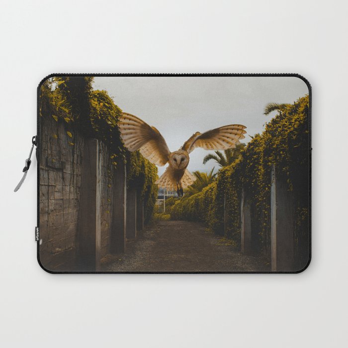 The Owl (Color) Laptop Sleeve