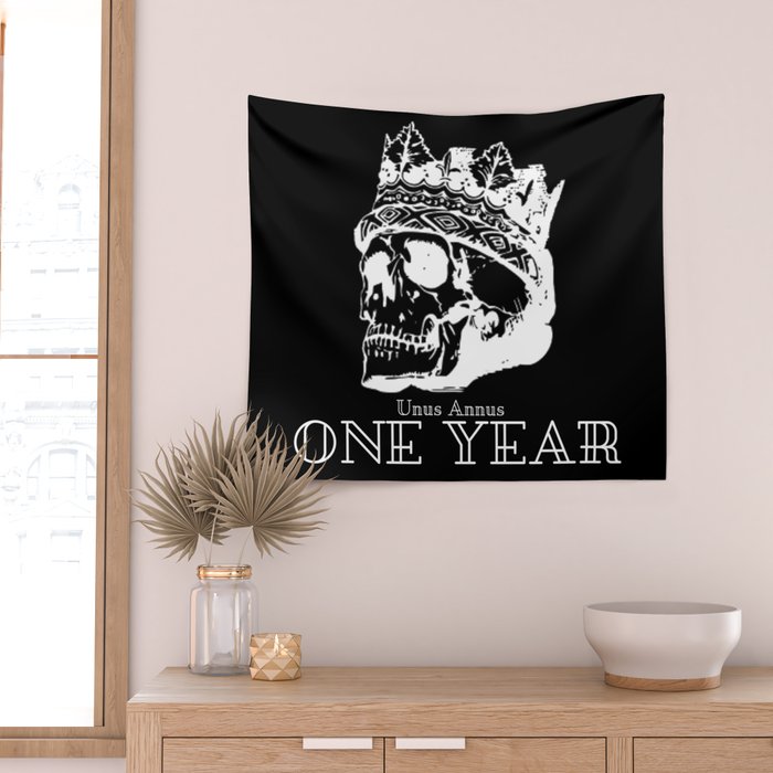 Unus clearance annus tapestry