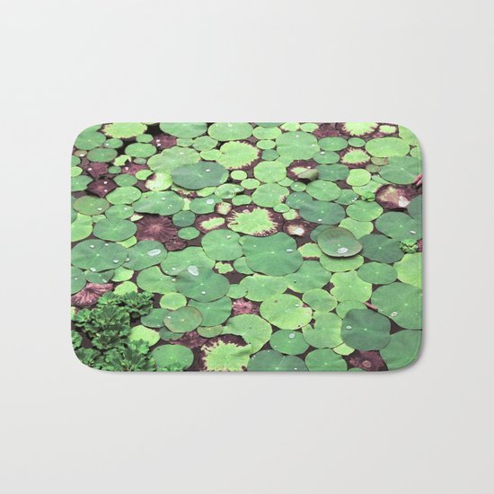 Nymphaeaceae Bath Mat