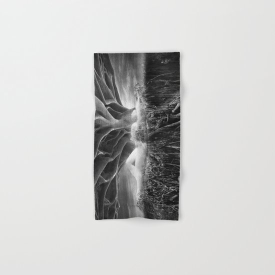 Black and White - No escape Hand & Bath Towel