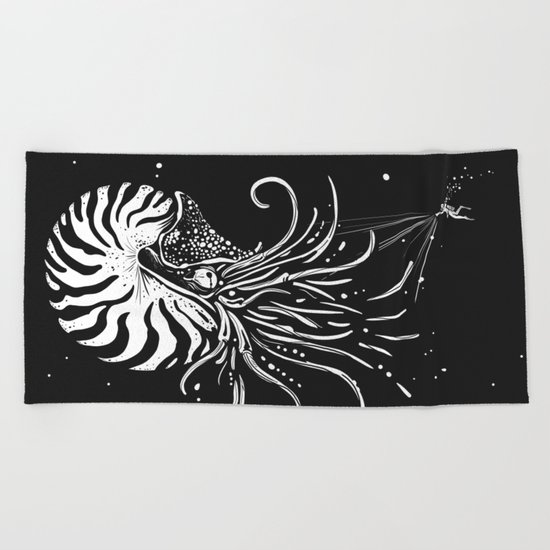 Nautilus Dominus Beach Towel