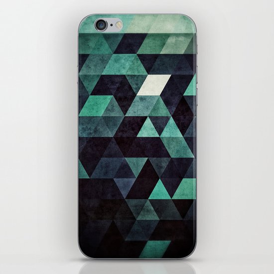 ddrypp iPhone Skin