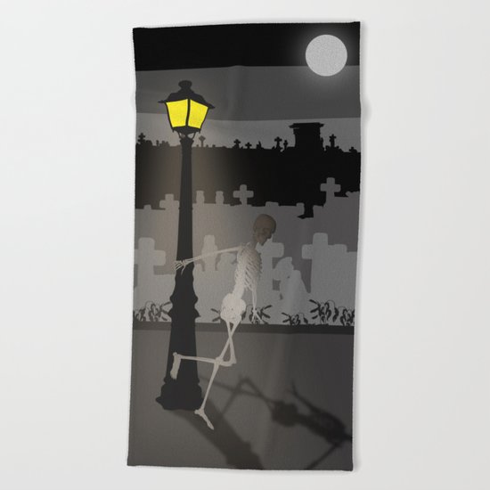HaPPy CrEEpY HaLLoWeeN! Beach Towel