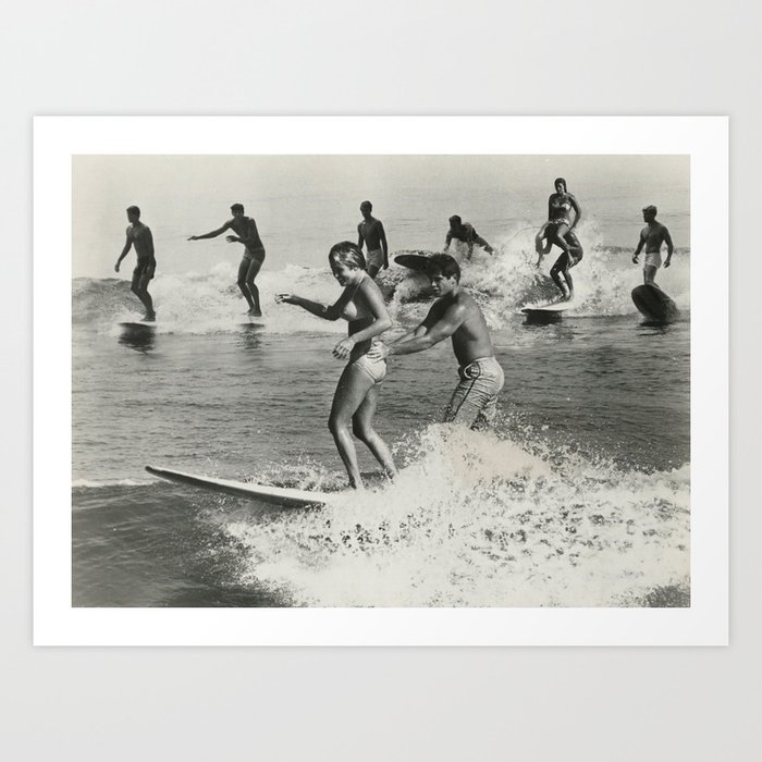 Vintage black and white surf outlet prints