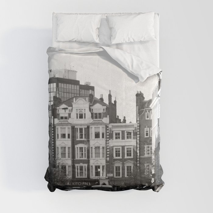 LONDON - black and white street Comforter