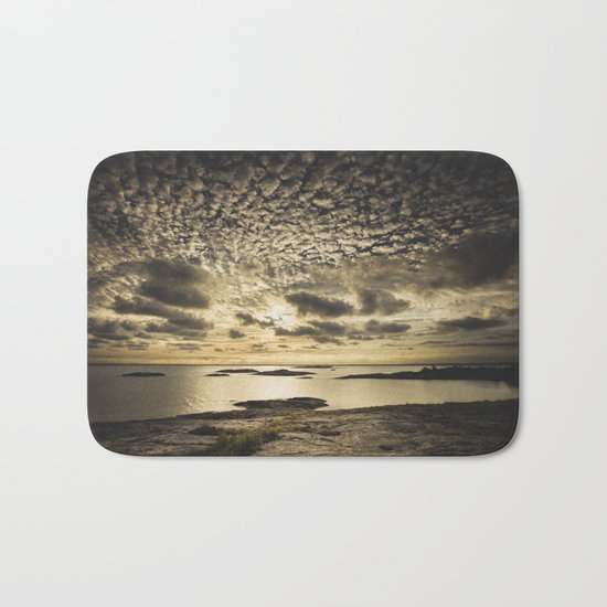 My perfect loneliness Bath Mat