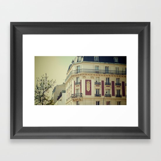 La Parisienne Framed Art Print