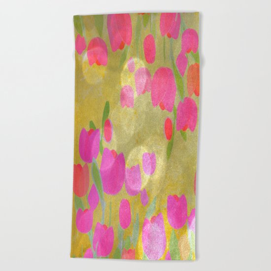 Tulips Love Beach Towel