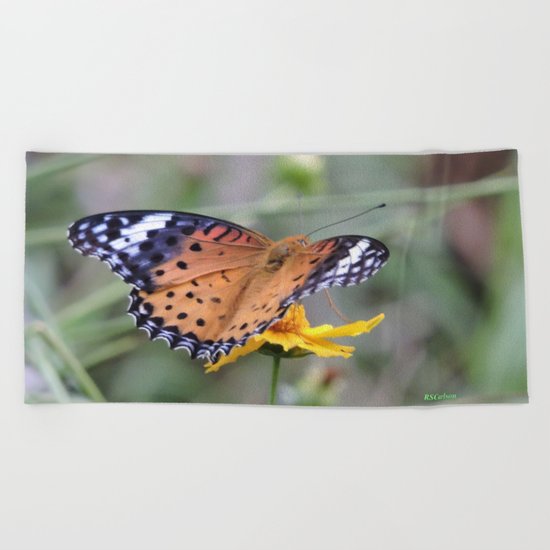 Indian Fritillary in Hangzhou Beach Towel