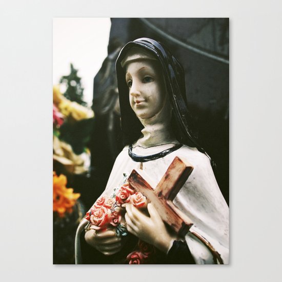 Sister statue Canvas Print