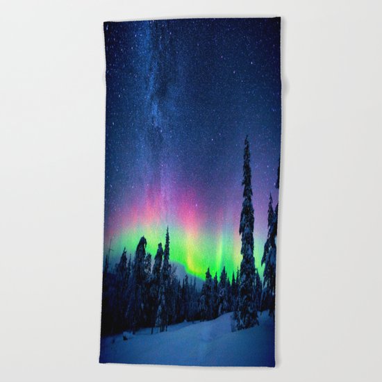 Aurora Borealis Over Wintry Mountains Beach Towel