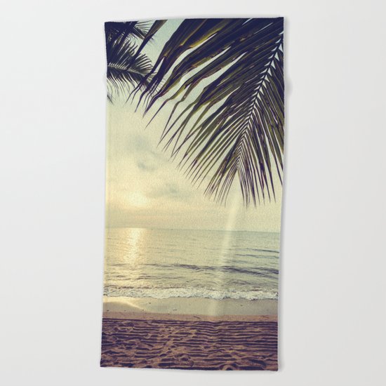 Vintage paradise Beach Towel