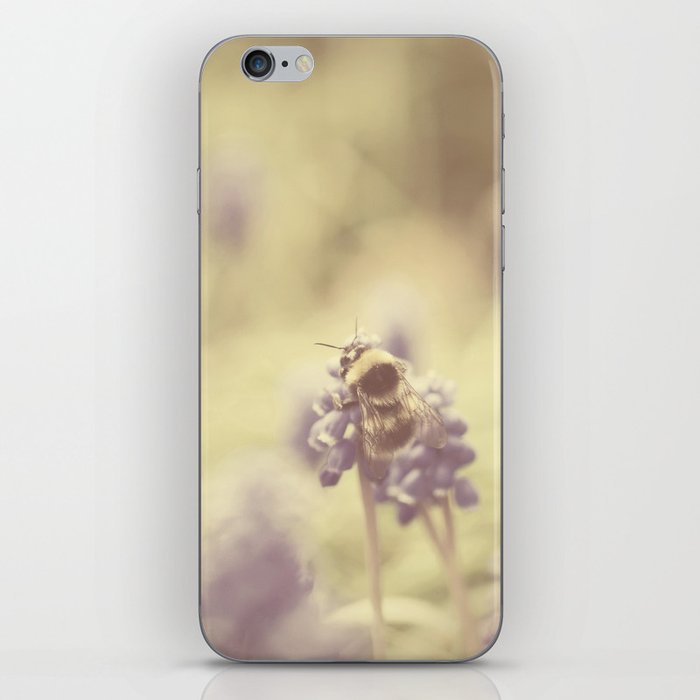busy buzzy bumble bee ... iPhone Skin