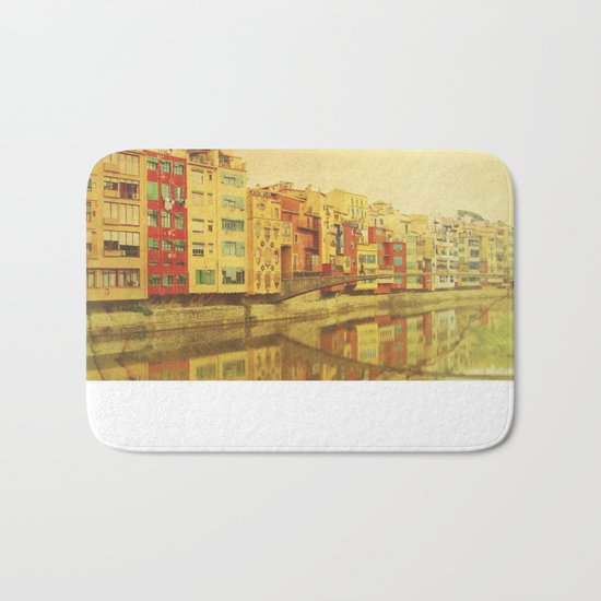 The river that reflects the city Bath Mat