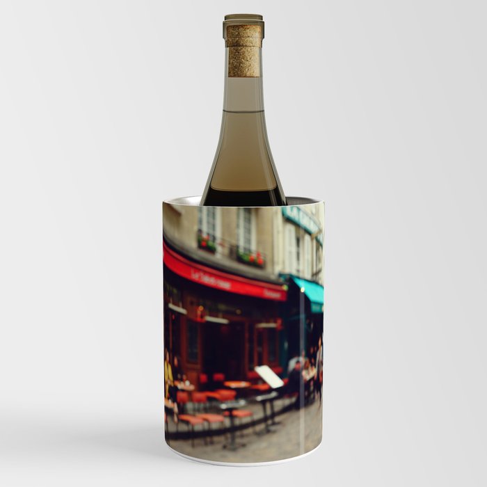 Unfocused Paris Nº1 | Place du Tertre, Montmartre | Out of focus photography Wine Chiller