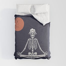 Relaxing Skeleton, hand drawing  illustration Comforter