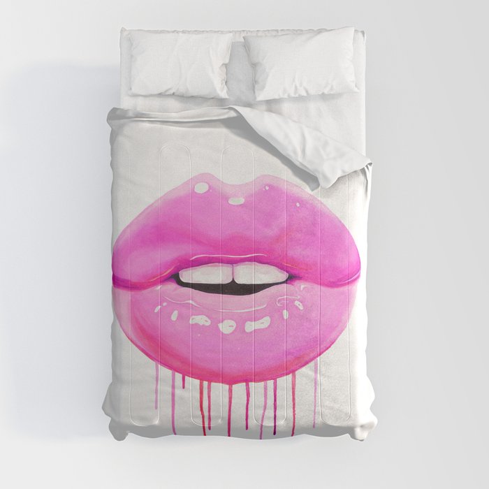 Pink lips Comforter