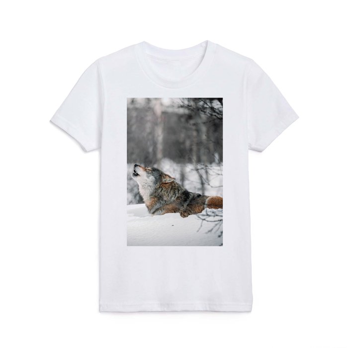 Wolf Howling In The Forest In The Snow Kids T Shirt
