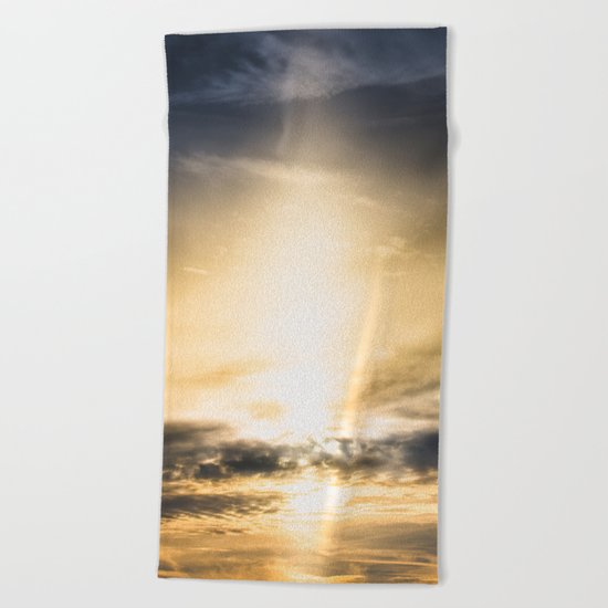 Cloudio Di Porno IV Beach Towel