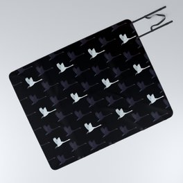 Flying Elegant Swan Pattern on Black Background Picnic Blanket