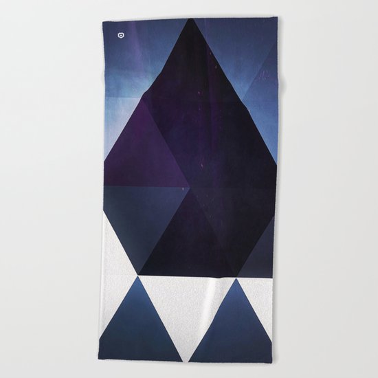 blyyk jwwl Beach Towel
