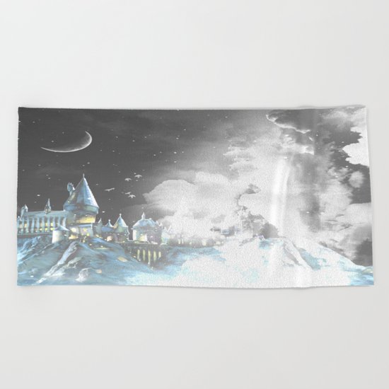 Amongst the clouds Beach Towel