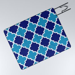 Quatrefoil - blue dual tone Picnic Blanket