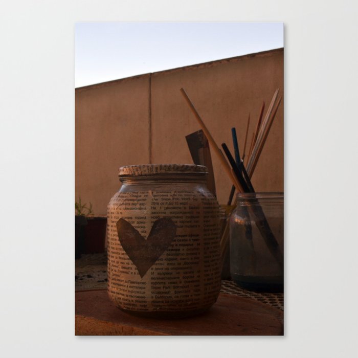 I (heart) painting Canvas Print