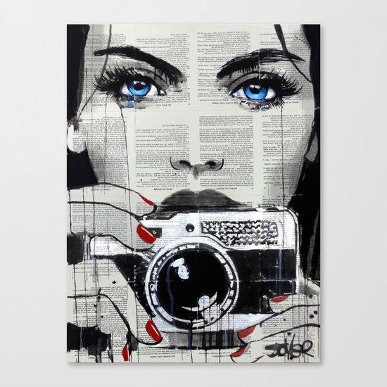 MOMENTO Canvas Print