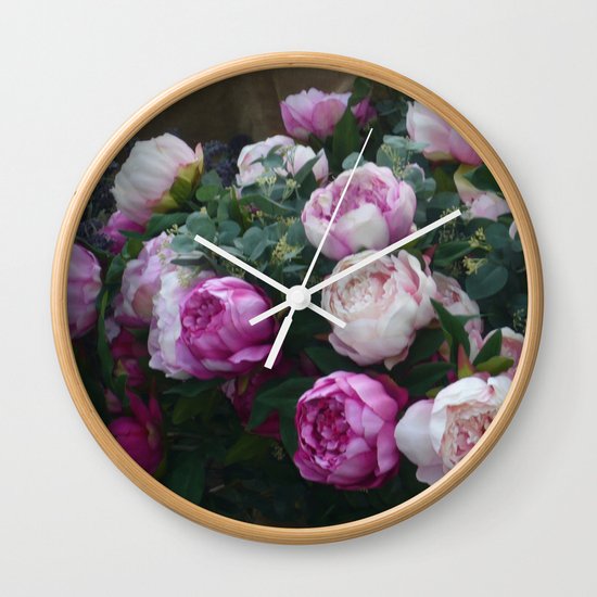 A present Wall Clock