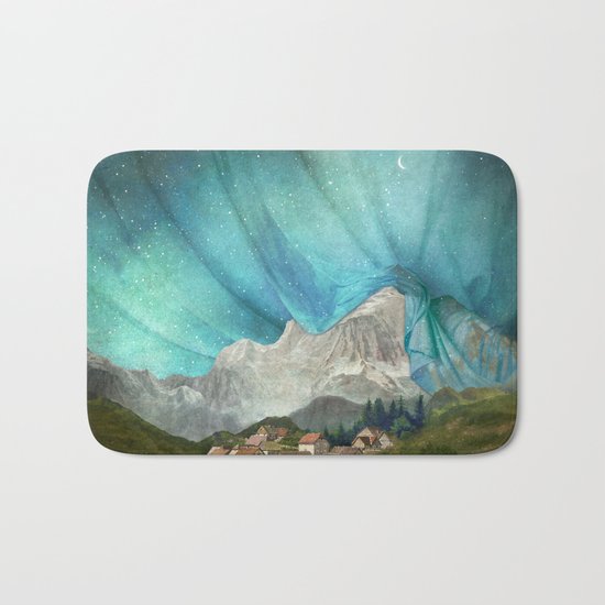 An den Bergen hing die Nacht Bath Mat
