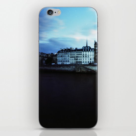 Paris at Dusk: Ile de la Cite iPhone & iPod Skin