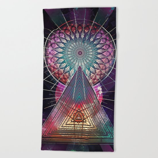 trww cythydryl Beach Towel