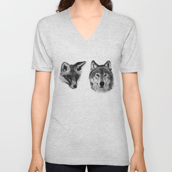 Vulpes vulpes, canis lupus V Neck T Shirt