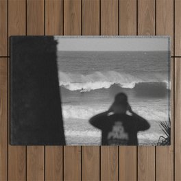 Massive wave with surfer Outdoor Rug