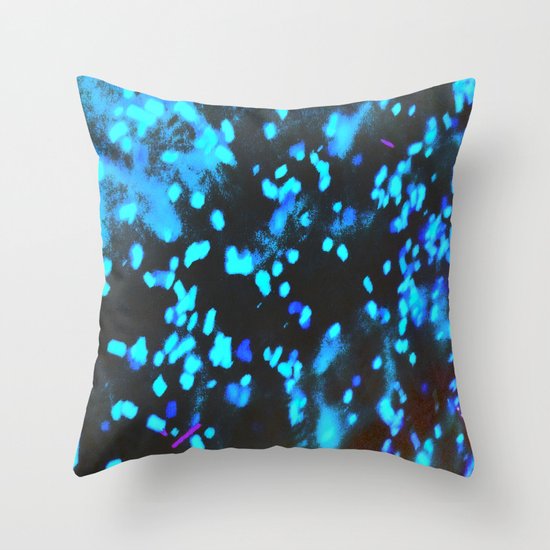 flying! Throw Pillow