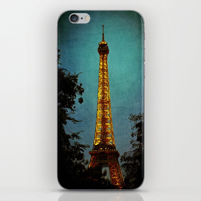 L'Eiffel - Eiffel Tower at Night iPhone Skin