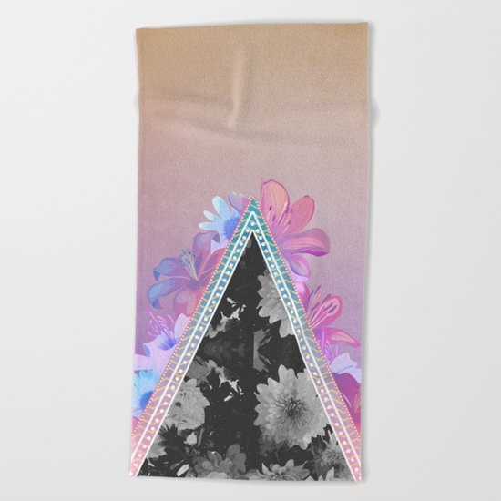 floral triangle Beach Towel
