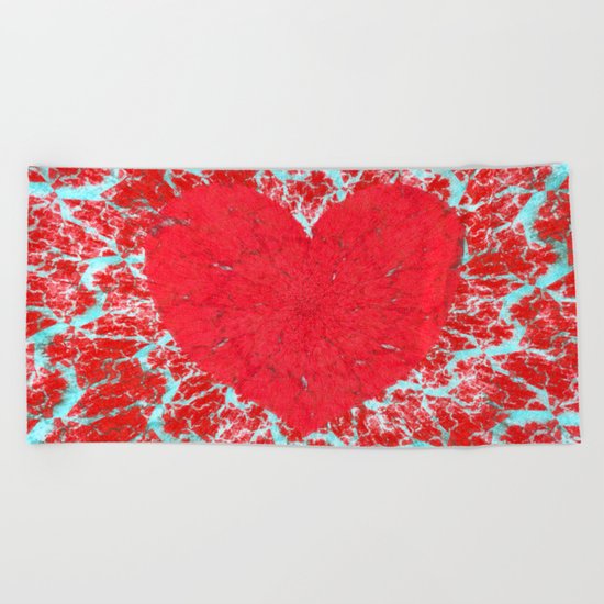 Frosty heart Beach Towel