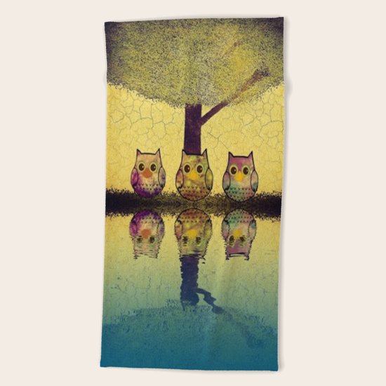 owl-201 Beach Towel