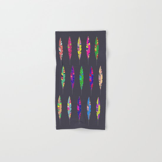 Leaves only one Hand & Bath Towel
