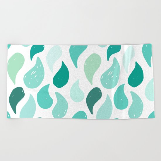 Ocean drops Beach Towel